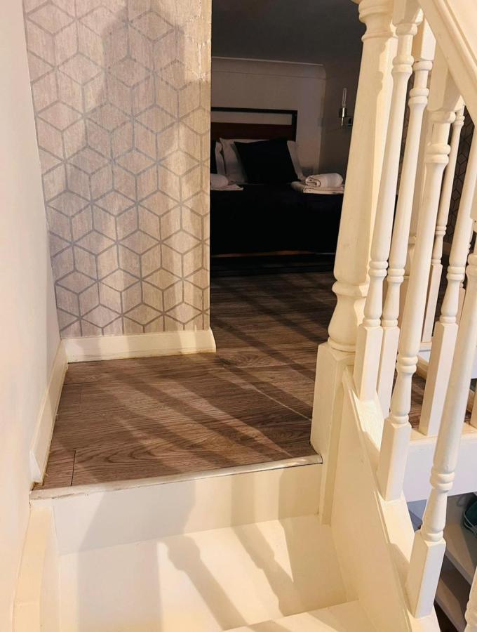 F10- Mezzanine 1St Floor Flat Fits 3 Near Paddington Appartement Londen Buitenkant foto